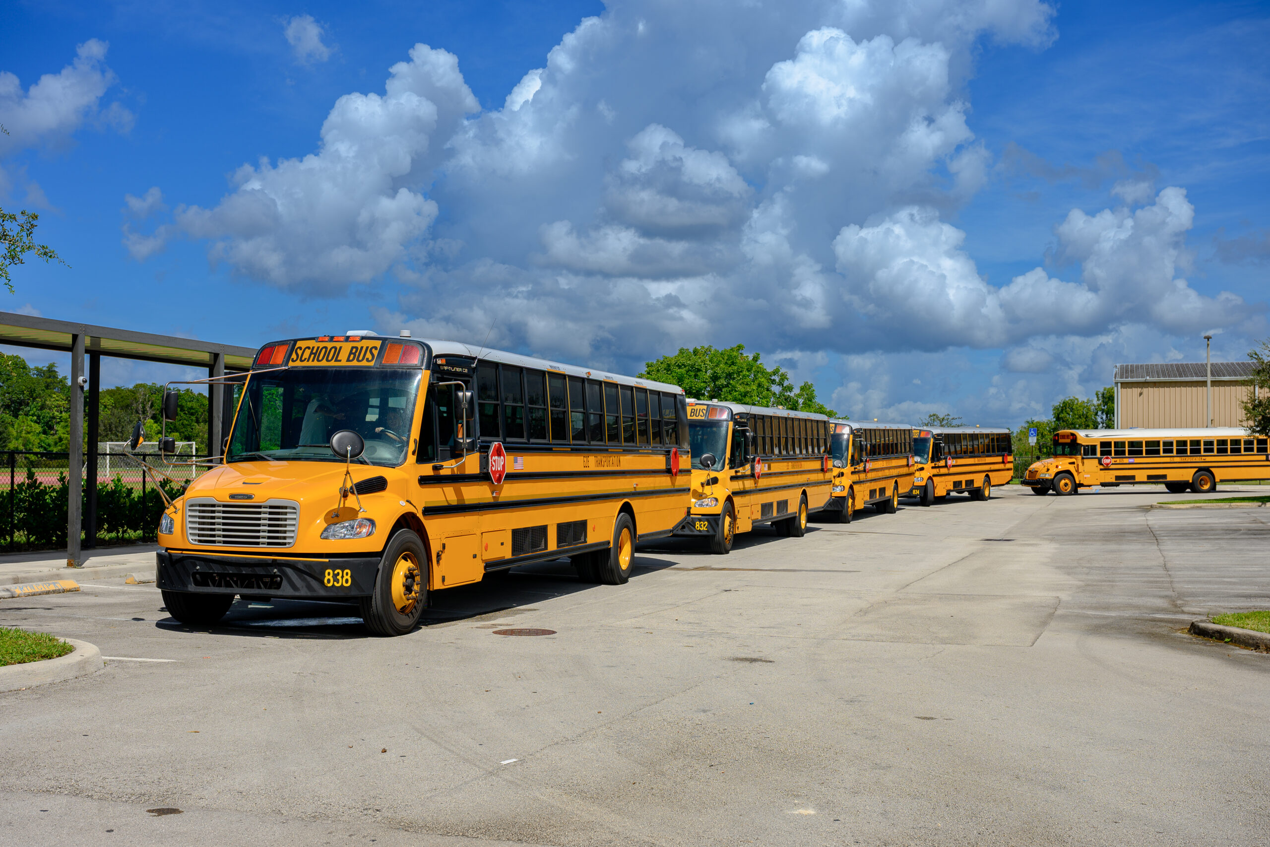 E2E Transportation vehicle with students boarding